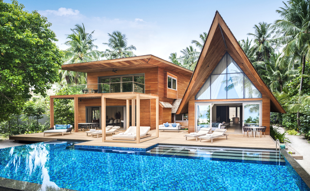 strMLEXRgr-212701-Two-Bedroom Beach Suite - Exterior- (1).jpg