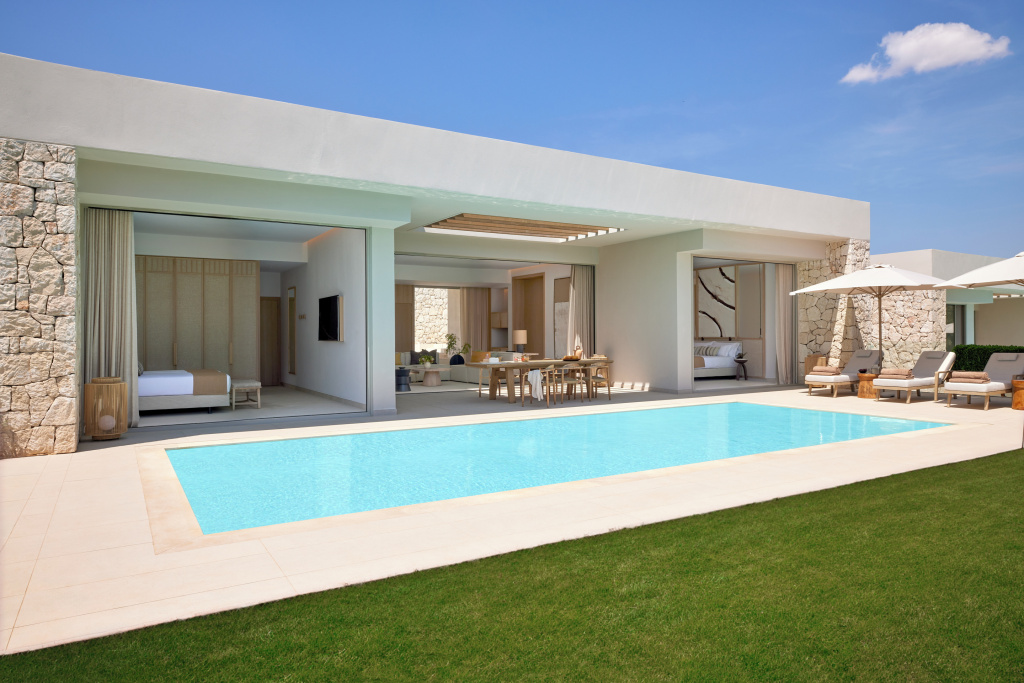 Ikos Porto Petro_Deluxe Three Bedroom Bungalow Suite PP5667_Vol.3_2880x1920.jpg