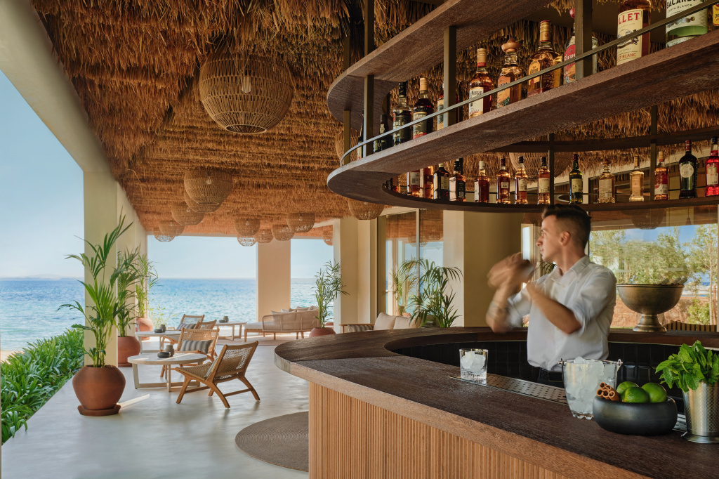 Ikos Olivia _ Potami Bar IKOS_Olivia_Potami-1193_2880x1919 (1).jpg