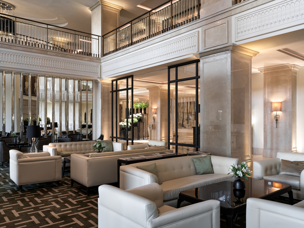 Silk Lounge.jpg